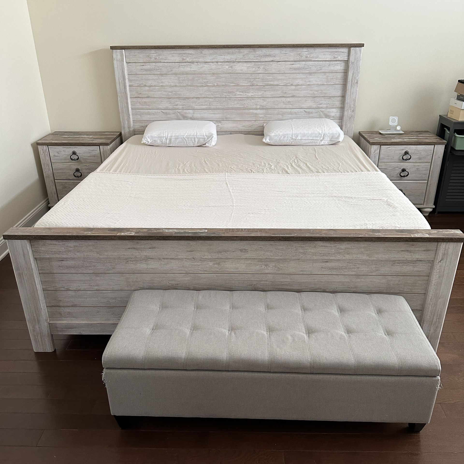Complete Bedroom Set - Ashley Furniture 