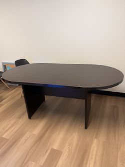 Oval Wood table