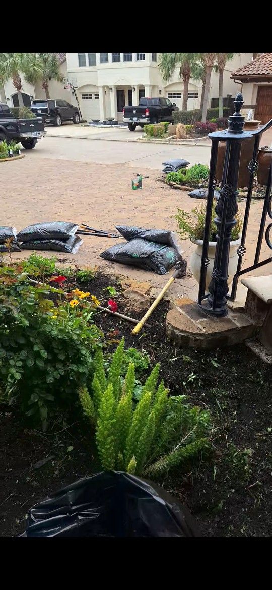 Mulch $150 Per Yard Deliver And Install. Leaf Pick Up $60