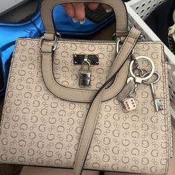 guess bag