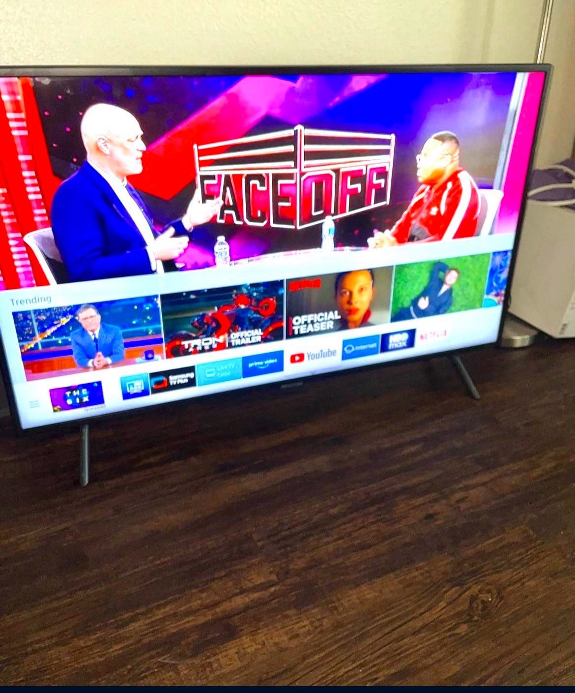 50”Samsung 4K 2160p UHD Smart TV Model UN50NU7100