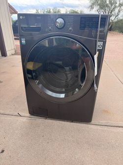 LG All-in-One Washer & Dryer Combo – Excellent Working Condition – $550