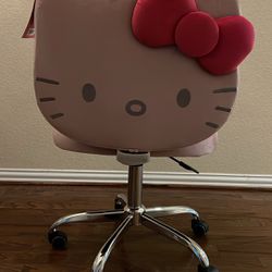Pink Hello Kitty Chair !!