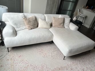 White/Cream Article Sectional