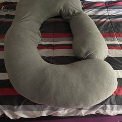 Pregnancy pillow 