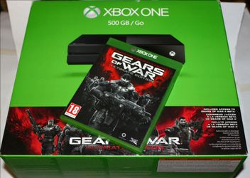 Xbox One 500GB Gears of War Limited Edition Bundle – Original Box, 2 Controllers & Kinect