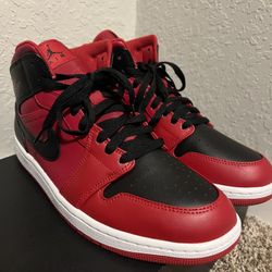 Jordan 1 Mid Reverse Bred (2021)