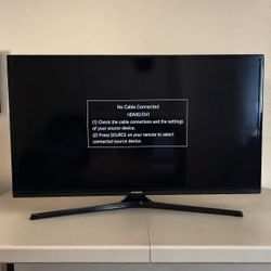 Samsung UN40J5200AF 40” Smart LED TV w/ Remote Full HD 1080p