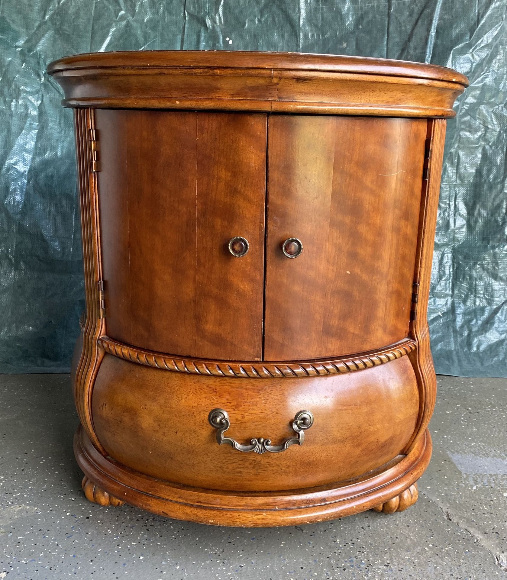 Solid Wood Barrel Table