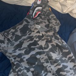 Bape Hoodie Large 