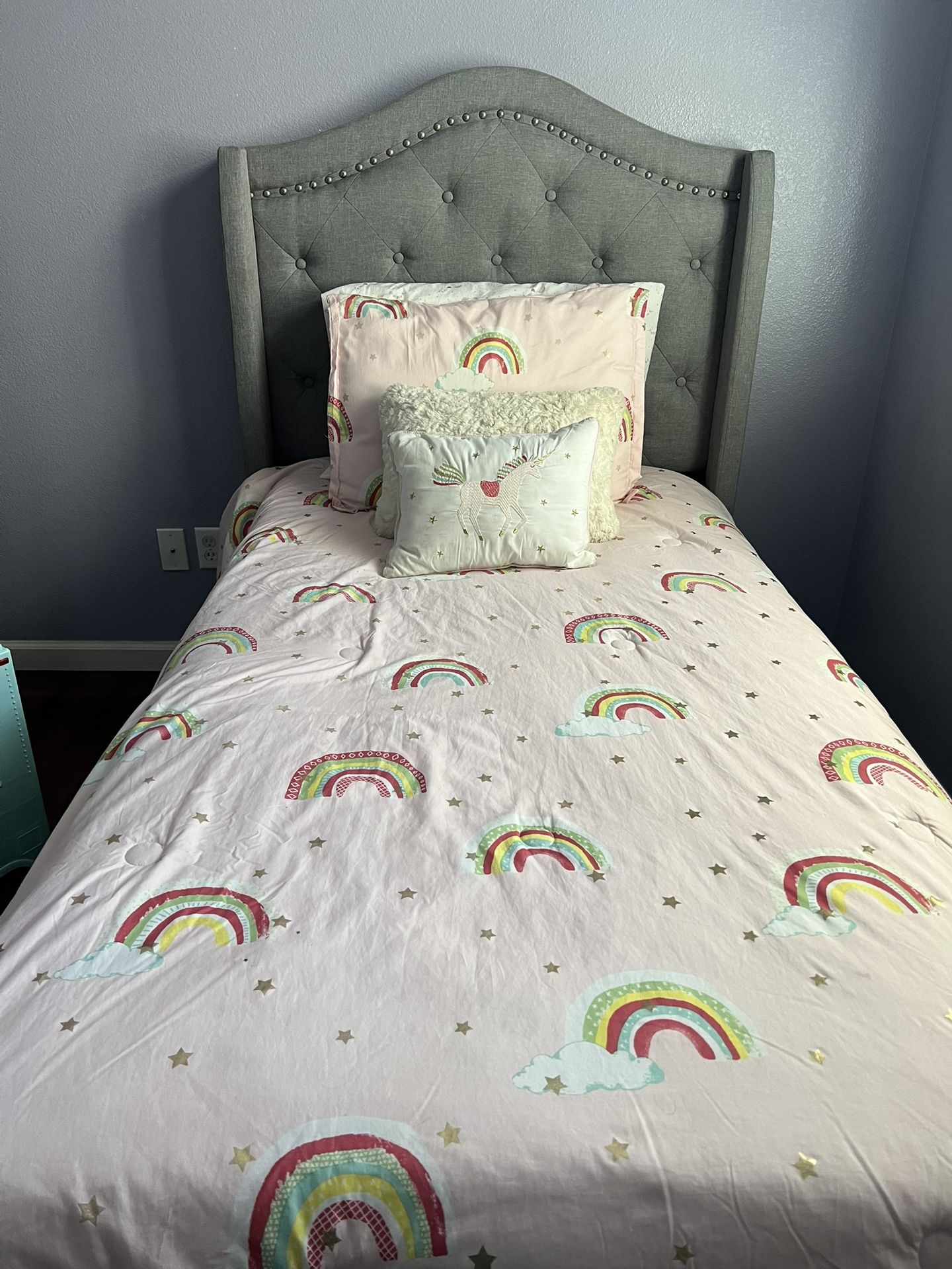 Twin Bed