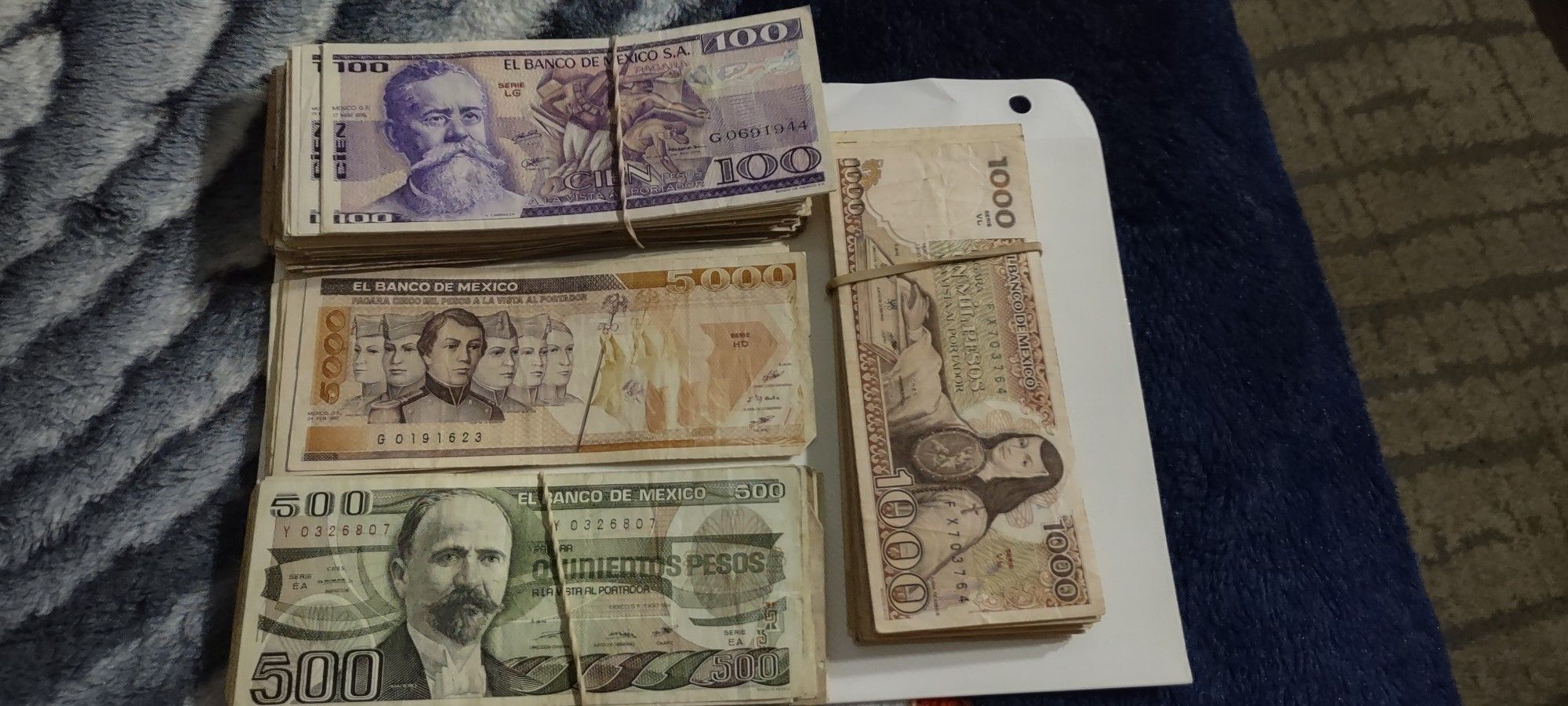 Old Mexican Bills.. Billetes Mexicanos Antiguos