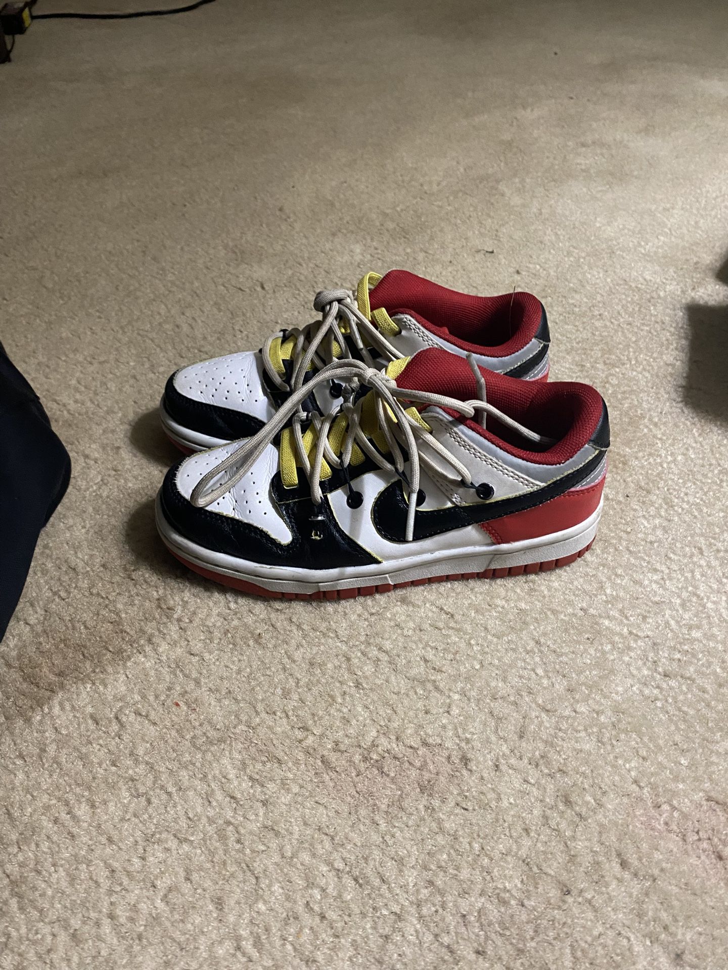 Nike Dunk Sbs Sz 1.5