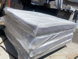 9 inches King memory foam mattress