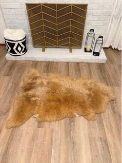 Golden Brown Sheep.m Skin Rug XL 47”