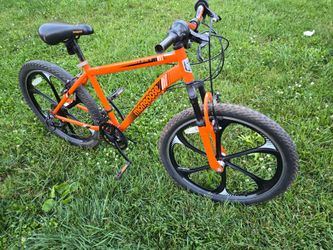 Boys 24” Mongoose Alert Youth Mountain Bike