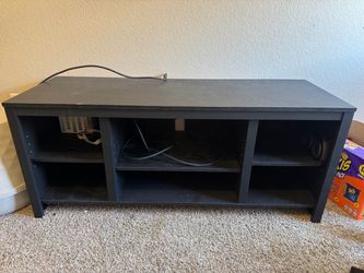 Entertainment center
