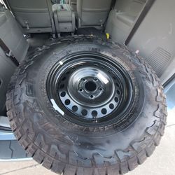 Tire Falken Wildpeak M/T 01 LT 285/70R17 (1)