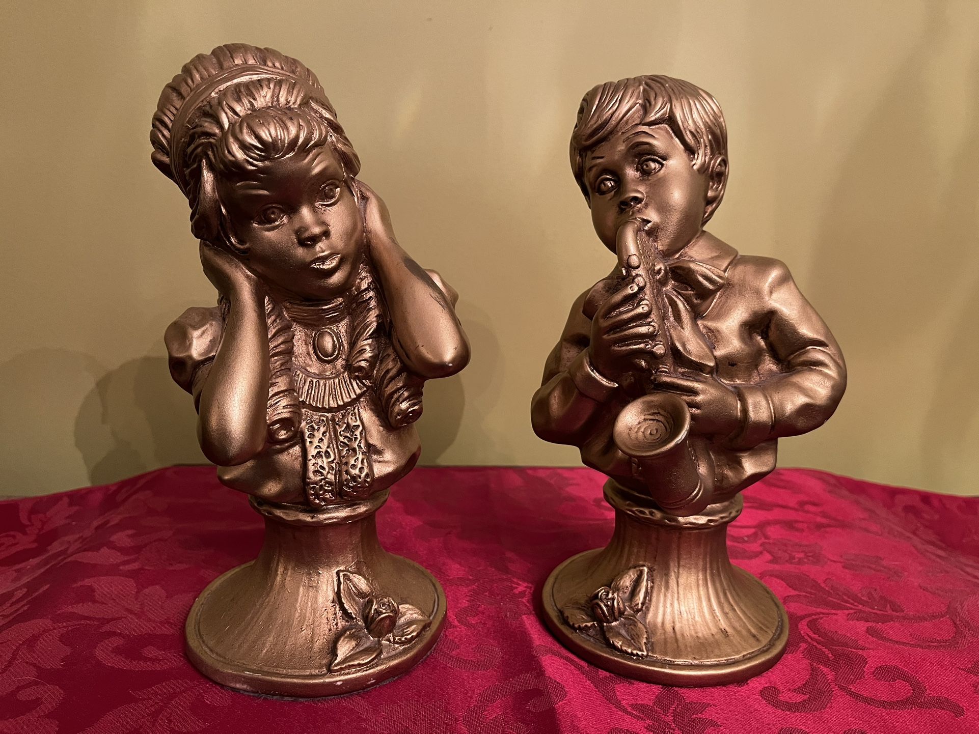 Vintage Universal Statuary Corp. Boy And Girl Statuettes