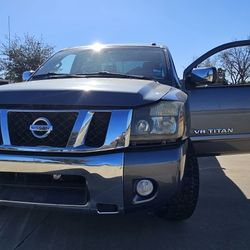 2013 Nissan  Titan