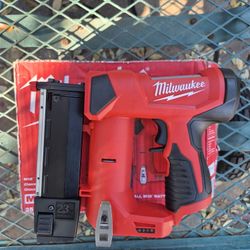 Milwaukee M12 12-Volt 23-Gauge Pin Nailer (Tool-Only)