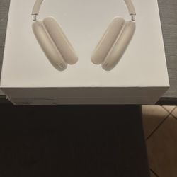 AirPod Maxes Starlight 