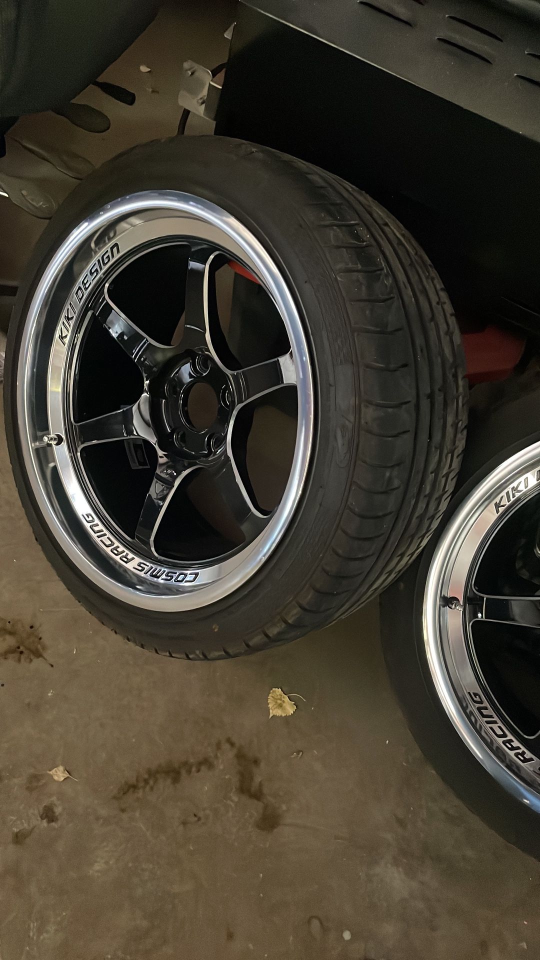 Set Brand New Wheels