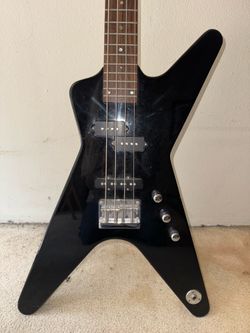 Dean ML BASS rare double pickups Metalman MIK excellent condition