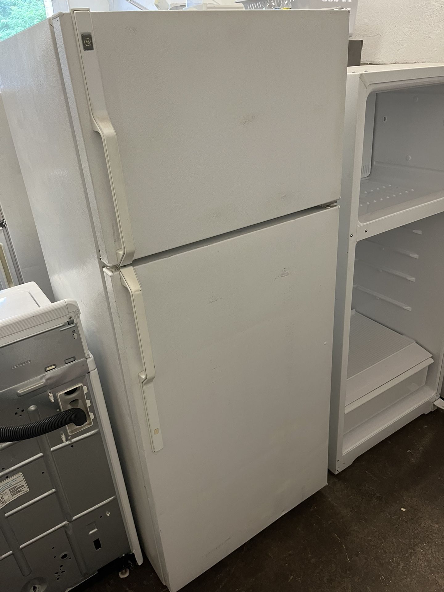 GE Refrigerator