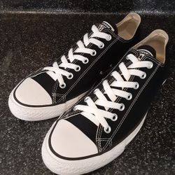 Converse mens 10 Great Condition 