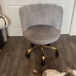 Velvet Office Chair with Gold Base – Swivel and Adjustable
