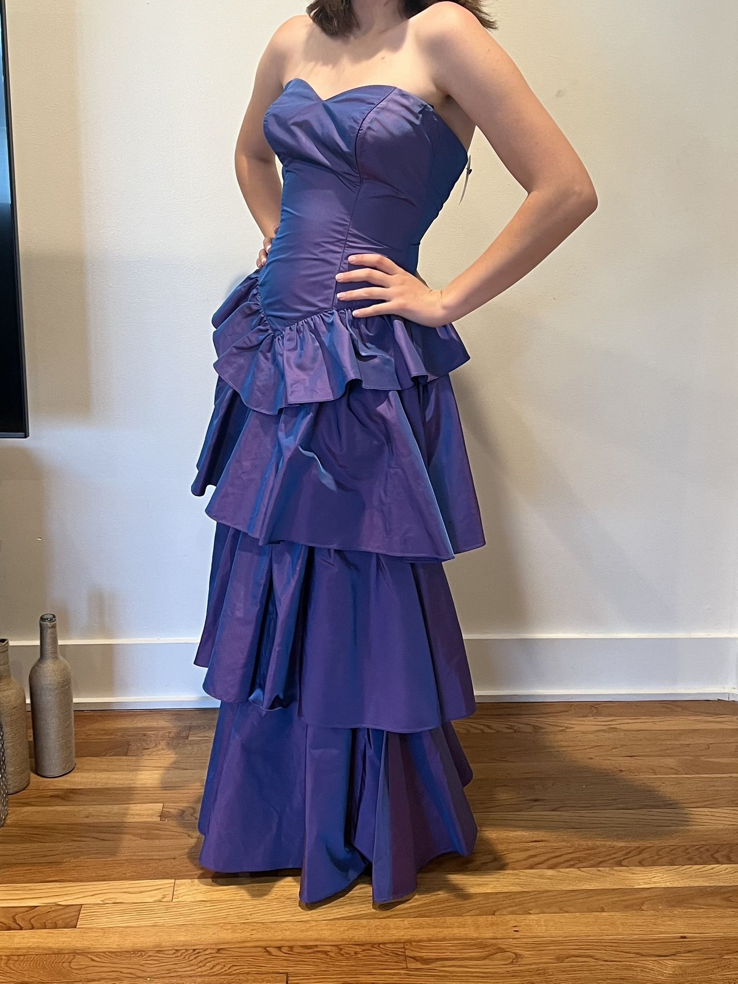 VINTAGE 1980's Prom Dress Gunne Sax by Jessica McClintock Purple Iridescent  Strapless Sz 2/4 Tiered
