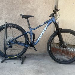 Small Mtb  Giant Stance 2  Full Suspension 29 alloy, tubeless ready