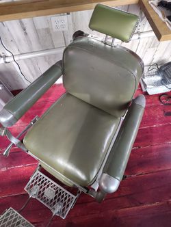 Koken Barber Chair Classic 1950's - Barbershop Classic