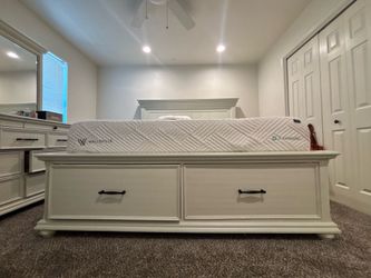 King Bedroom Set
