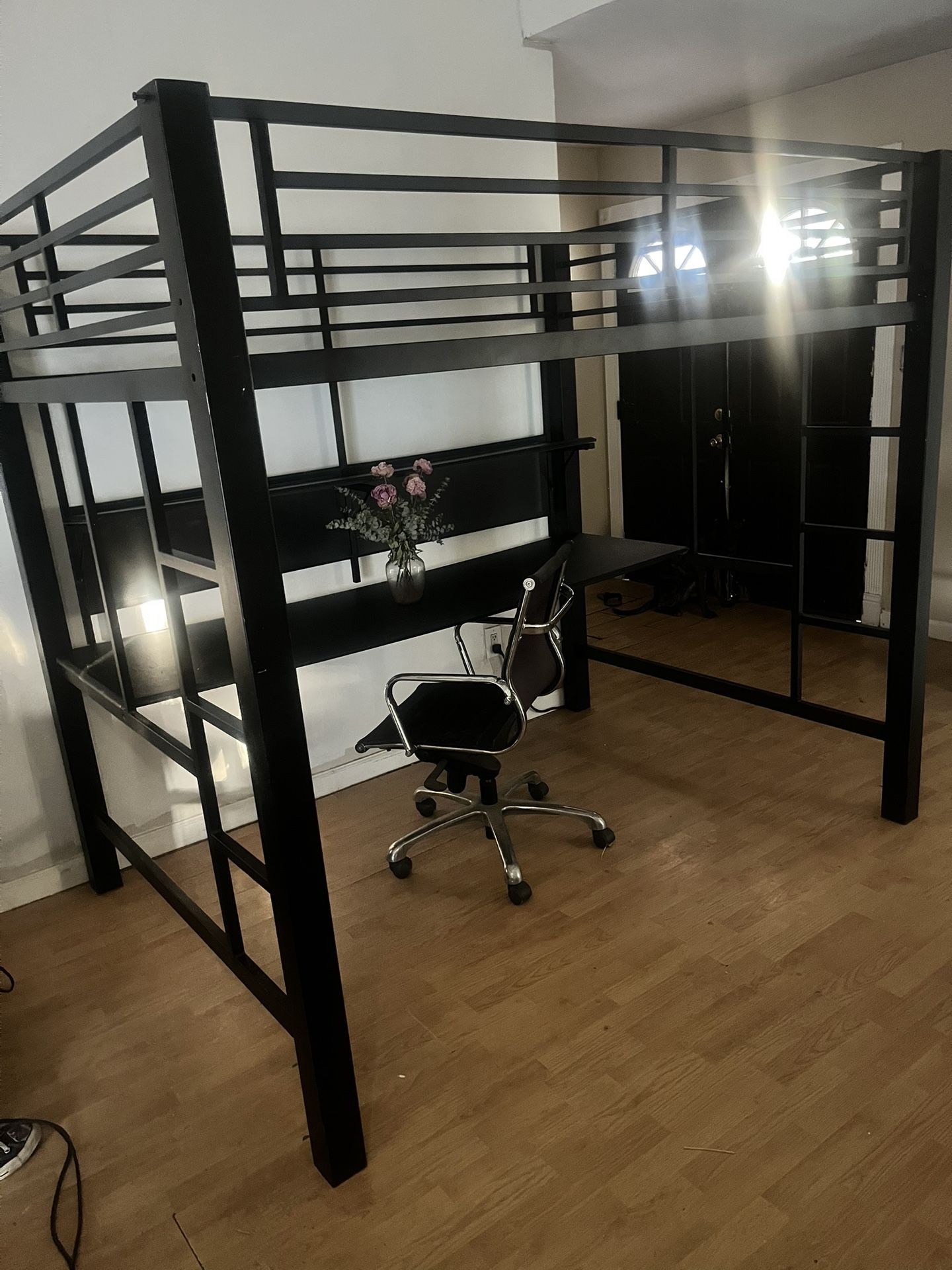Black Loft Bed with Desk (Full)