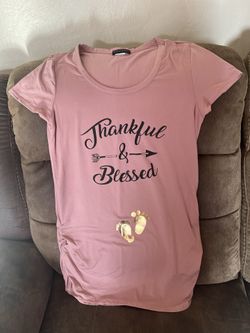 Maternity Shirt Size M