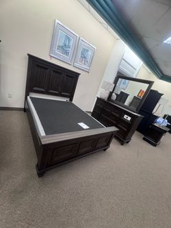 Furniture & Mattress Discounters