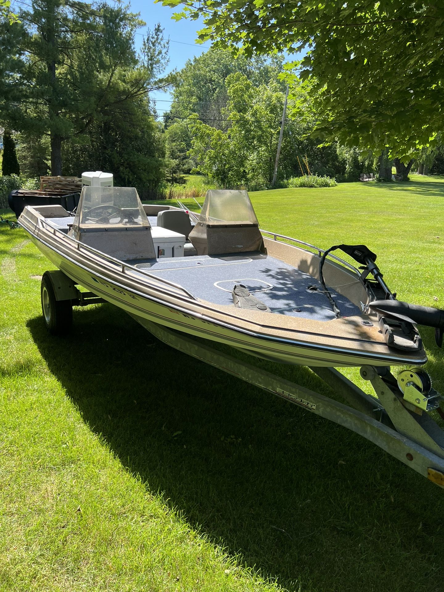 1985 Bayliner 1710 Trophy