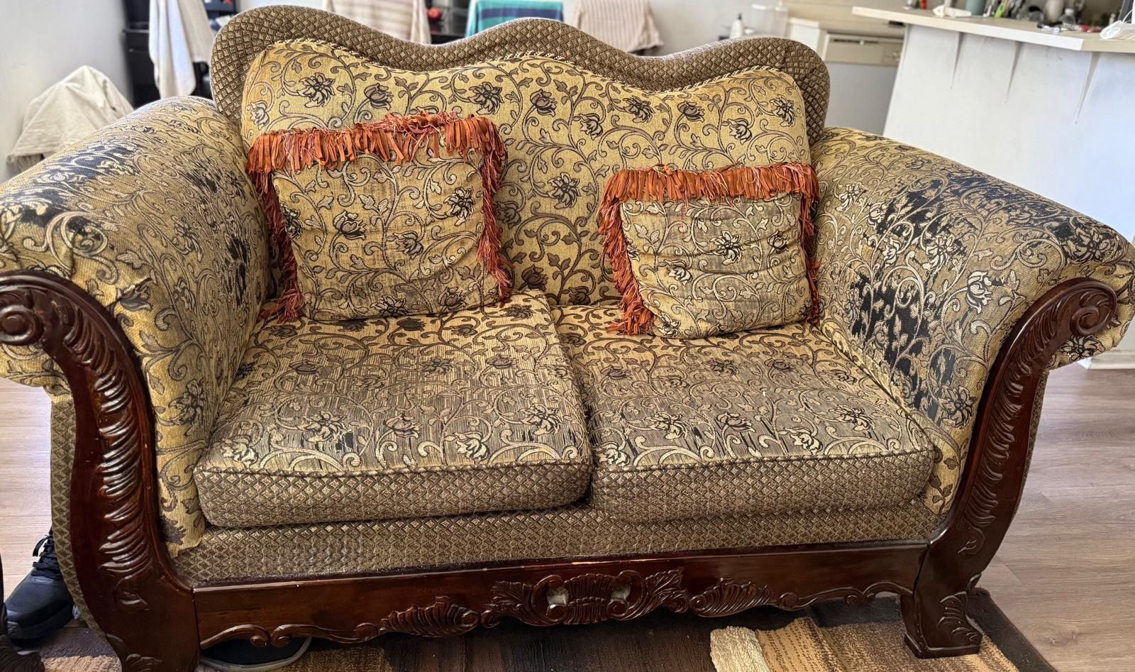 Couch 2 pieces
