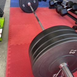 New pair of 10,25,35,45lb rubber olympic plates and 7ft 45lb bar with clips. All  in box 📦 $330