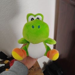 Yoshi Plushee From Universal Studios 