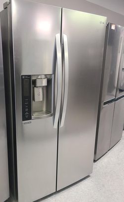 LG Side-by-Side Silver Fridge
