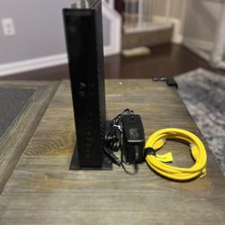 NETGEAR - Dual-Band AC1750 Router with 16 x 4 DOCSIS 3.0 Cable Modem