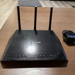 Netgear Nighthawk R6700 Router