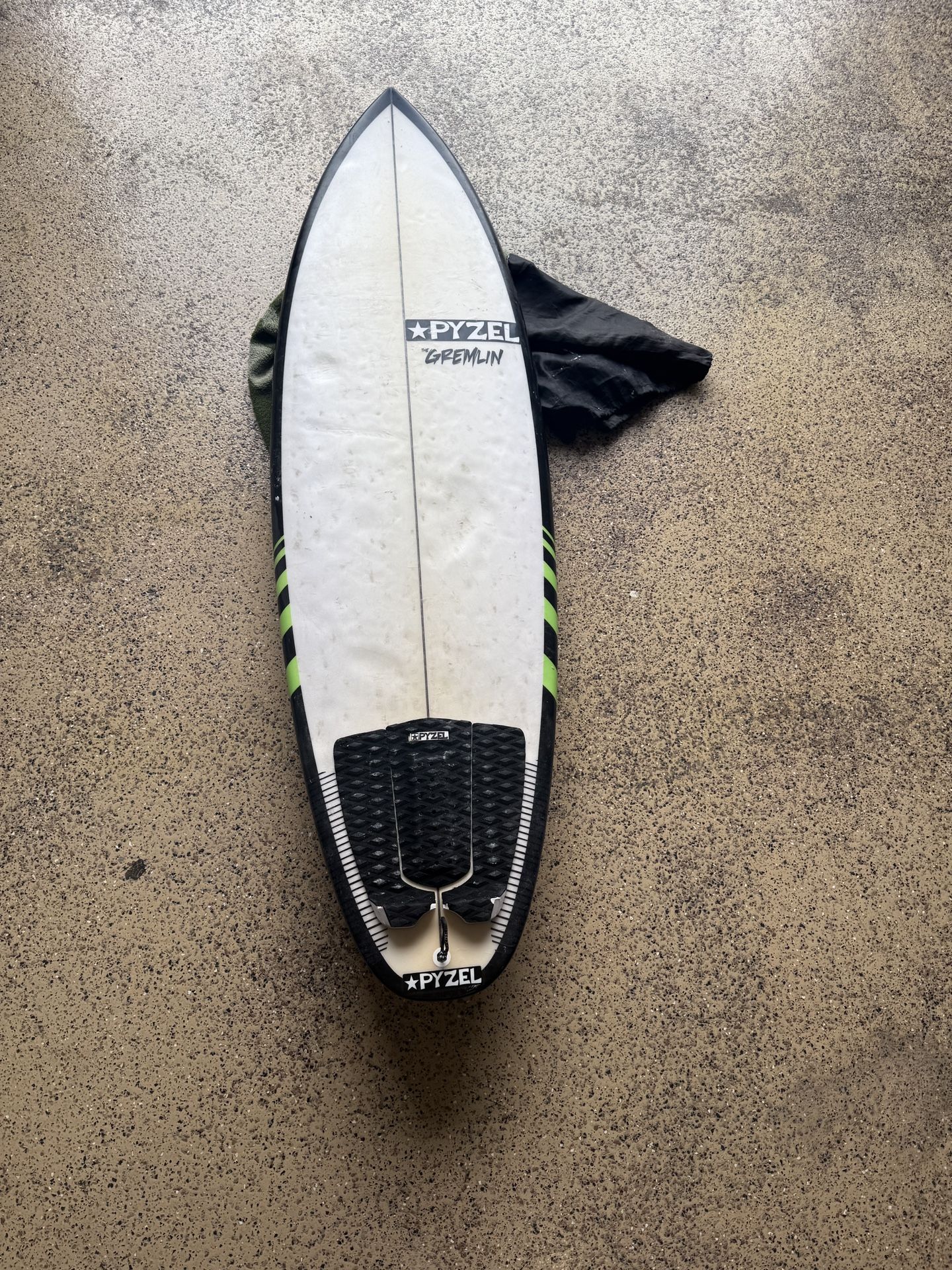 Surfboard Shortboard Groveller 5’9