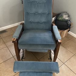 Beautiful Recliner  Chair 