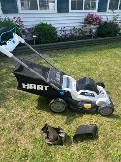 Battery powered lawnmower by Hart 40v  20" cut w bag no battery or charger