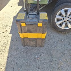 Tool Box Only needs cleaning