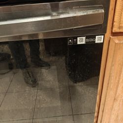 SAMSUNG STOVE 4 Sale !!! (5burner GEM) W/ Air Fry